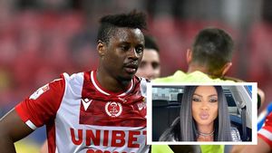 Ce s-a ales de Magaye Gueye, atacantul care a jucat în Premier League și a fost găsit dopat cu cocaină la Dinamo! Mulatra Laurette l-a părăsit definitiv, chiar dacă aveau planuri de nuntă