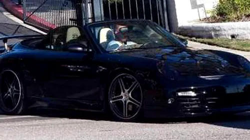 Un Porsche care i-a aparținut lui Beckham, vândut pe o sumă imensă!