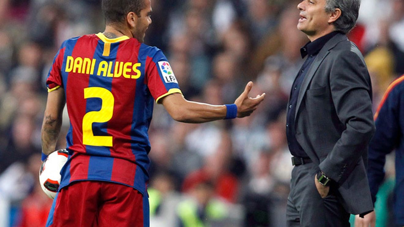 Mourinho, dezlănțuit la adresa arbitrajului:** "M-am săturat să joc în 10 contra Barcelonei"