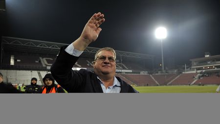 "Nu știu ce a spus Edi Iordănescu de mine, e scump internetul în Armenia". CFR Cluj, tot mai aproape de playoff-ul Europa League. Iuliu Mureșan își felicită echipa