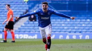 „Un moment de magie!” Ianis Hagi, erou al serii în care Europa a vorbit despre români. Note și reacții după remiza dintre Slavia Praga și Rangers