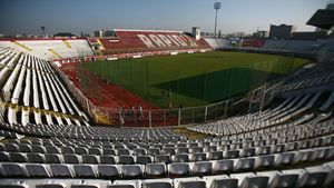 Rapid explică în stil ironic de ce nu e mai zgârcită ca Steaua:** "Nu e totuna să împrumuți o oaie sau să iei o turmă"