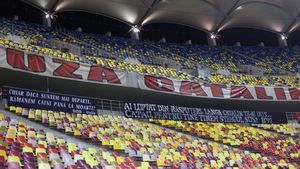 Mesajele cu care sunt întâmpinați jucătorii lui Contra, dezvăluite de ProSport! Ce scria pe bannerele din PCH | GALERIE FOTO