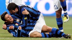 Comentariul live al meciului Inter-Siena 2-2