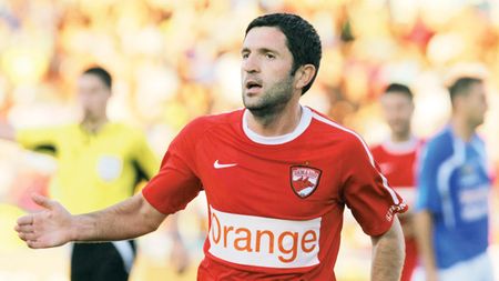 "Câinii", la unison: "Batem pe teren, nu pe hârtie!"