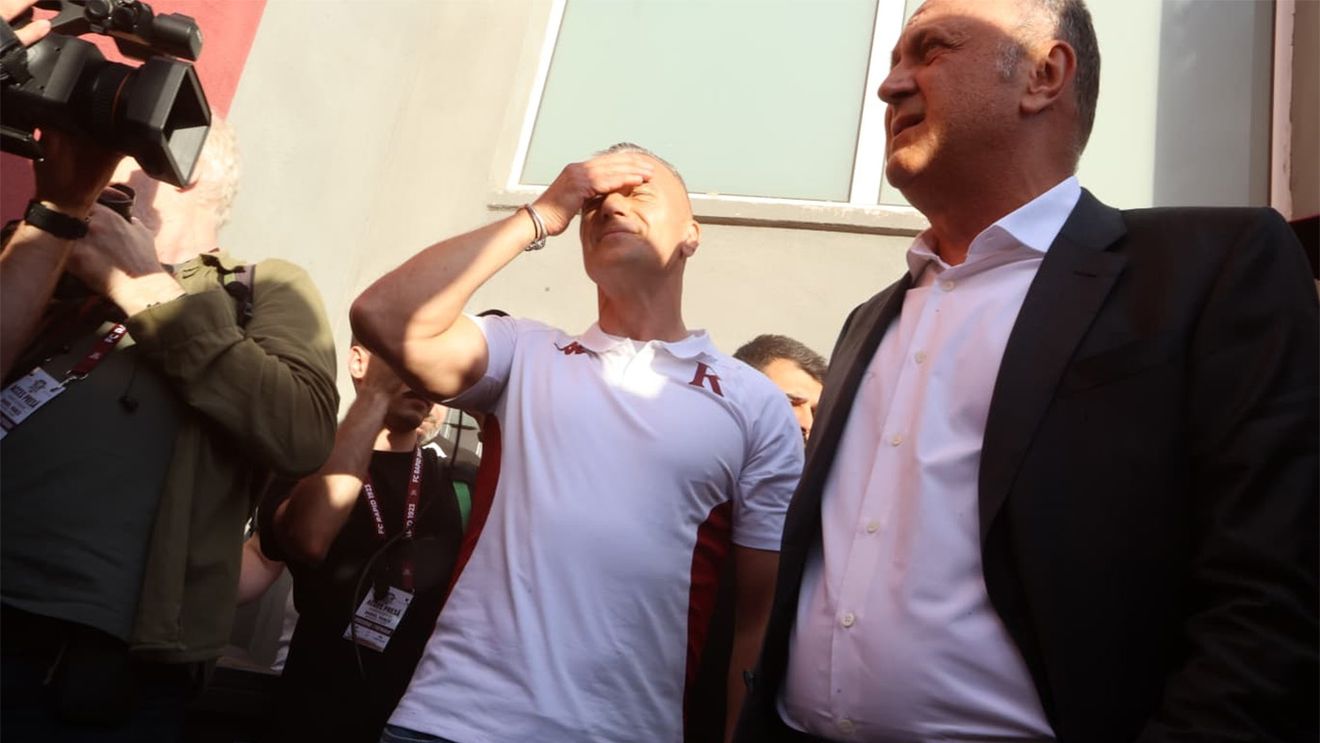 Daniel Pancu, prezentat oficial la Rapid. Cele mai tari imagini şi declarații din Giulești: „Vreau titlul! Unii spun karma, alții spun legea compensației”