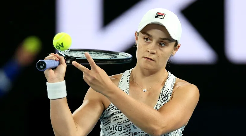 Ashleigh Barty s-a întors pe teren și a provocat-o la duel pe Iga Swiatek! Imagini pe care nimeni se aștepta să le vadă la Australian Open | FOTO & VIDEO