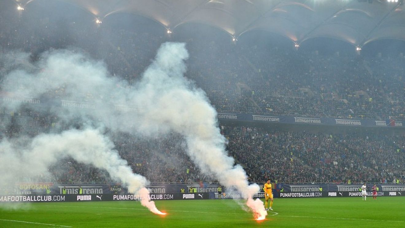 Dinamo, sancționată cu interzicerea ocupării a 7 sectoare ale stadionului propriu pentru 2 meciuri