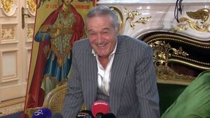 Dinu Gheorghe nu are încredere în declarațiile lui Gigi Becali despre Nicolae Dică: „O să îi dea libertatea asta pentru câteva jocuri să înceapă cu scandal!” | VIDEO EXCLUSIV ProSport Live