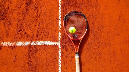 Revenire ireală și cea mai mare surpriză de la Roland Garros: era condus cu 2-0 la seturi și 4-2 în setul 3, iar cota sa la pariuri era de peste 100. Ce a urmat e va rămâne în istorie