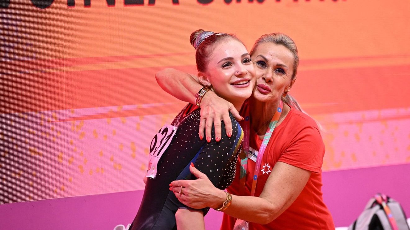 Sabrina Voinea e favorită la medalii în finalele la sol și la bârnă. Denisa Golgotă a prins și ea ultimul act la sol