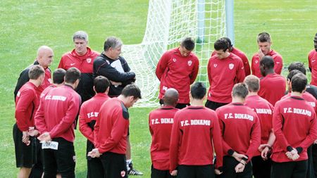 CONT** ZERO pentru "câini"!