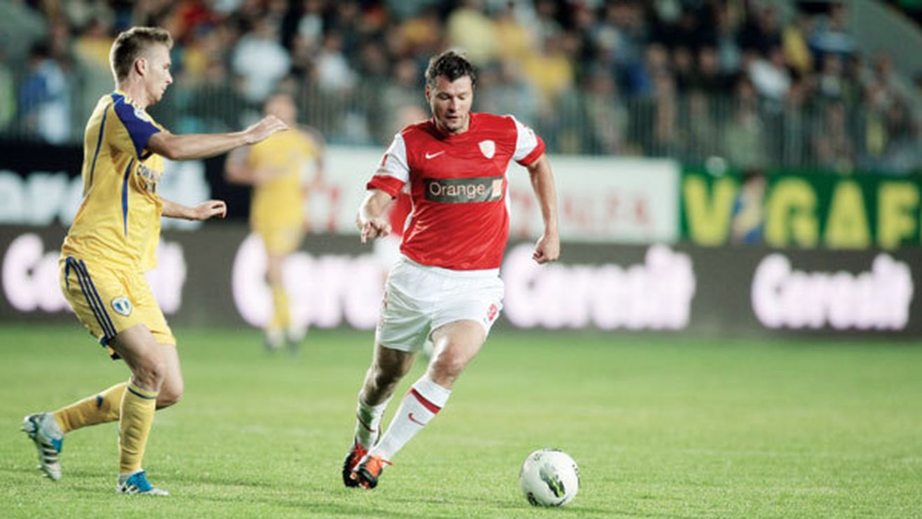 "Săgeată" se lansează spre China!** Marius Niculae va primi un salariu de nerefuzat