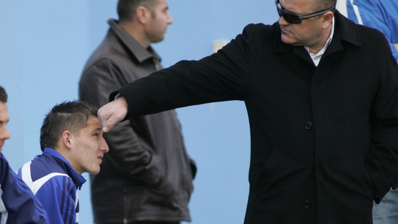 Mititelu anunță că își vinde vedetele!