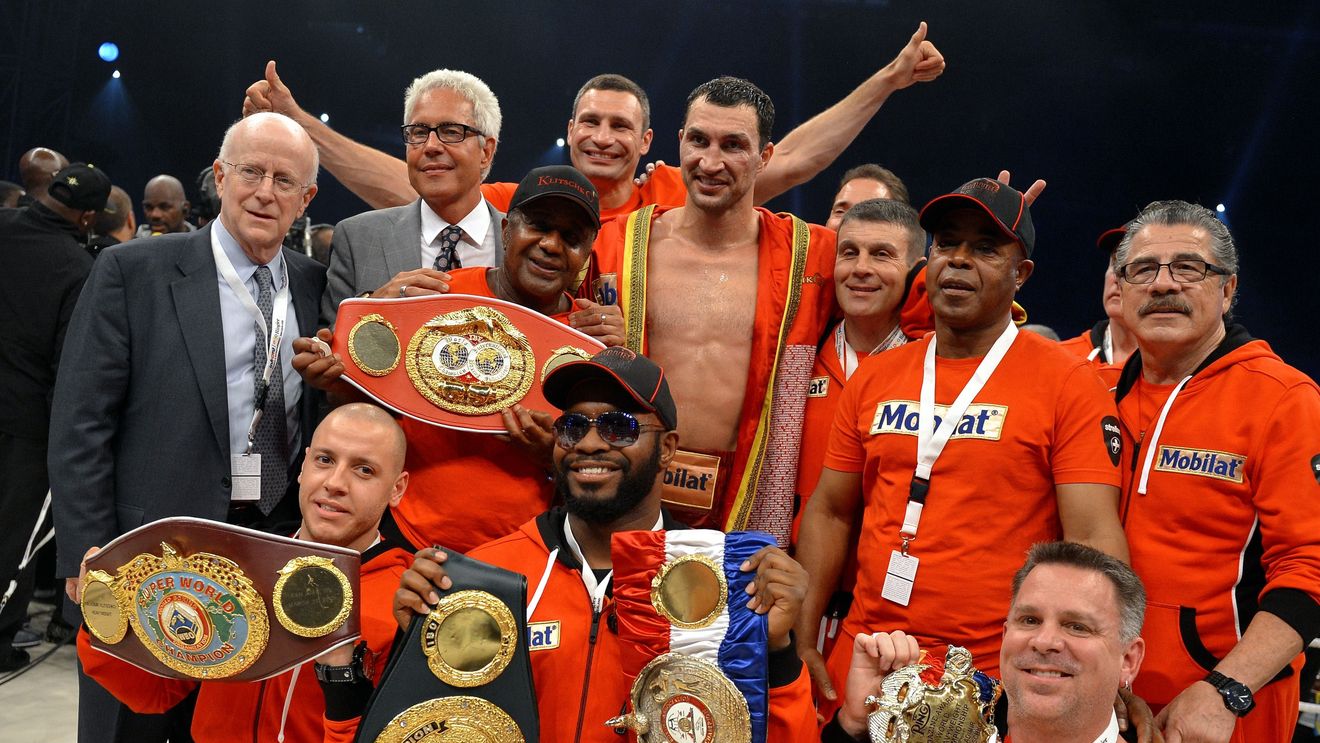 E INVINCIBIL!** Wladimir Klitschko l-a făcut KO pe Thompson și își păstrează centurile