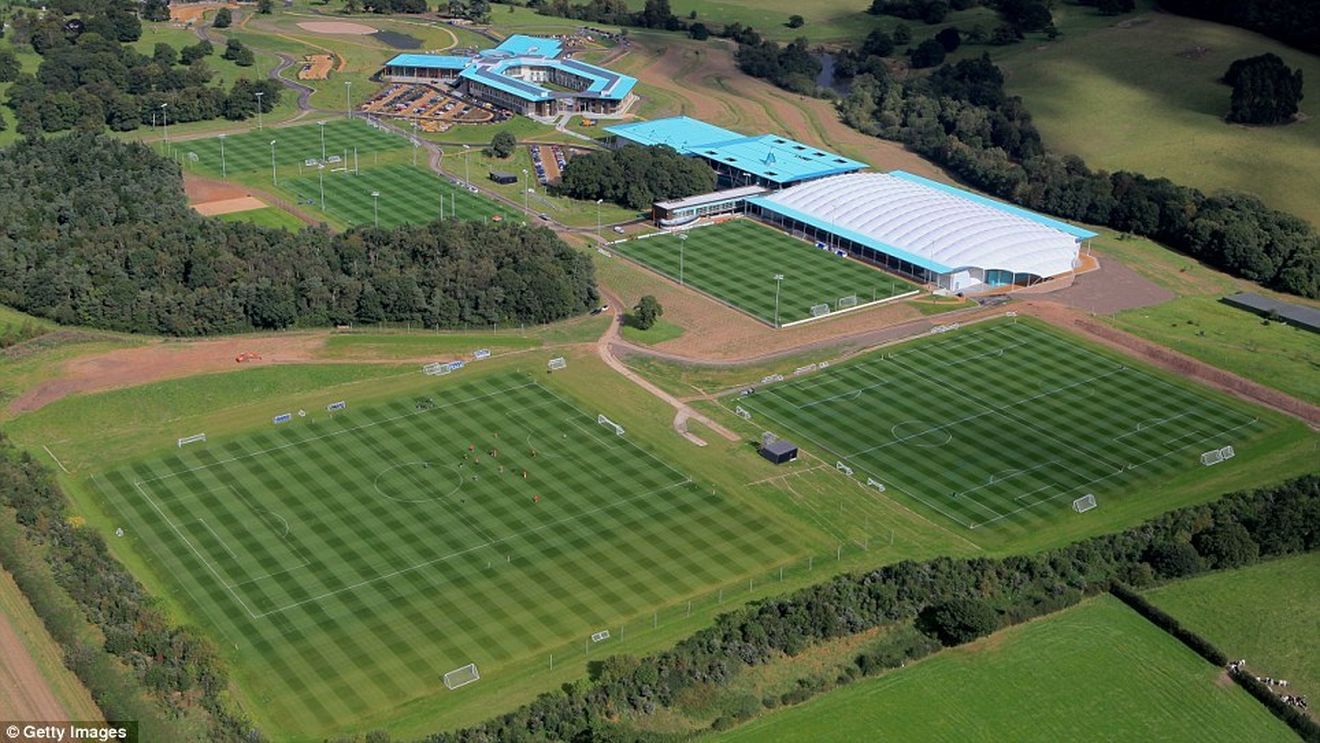 Alarmă în cantonamentul Angliei! De ce Hodgson a decis să plece cu naționala Albionului la altă bază de pregătire