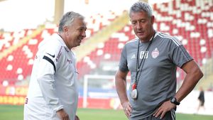 Ce spune Cristiano Bergodi despre revenirea lui Dan Petrescu la CFR! Italianul nu credea că tehnicianul, aflat și pe lista lui Dan Șucu pentru a veni în Giulești, va prelua echipa clujeană până în vară!