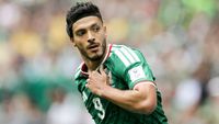 Toată lumea s-a întrebat ce poartă pe cap mexicanul Raul Jimenez. De ce joacă așa la Campionatul Mondial