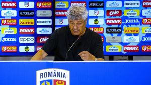 Britanicii de la The Sun, reacție despre Mircea Lucescu: „Îngrijorare!”