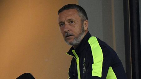 Mihai Stoica a răbufnit la miezul nopții după ce i-a auzit pe comentatorii de la Antena 1 în România – San Marino 7-1. I-a făcut praf cu ironiile lui: „Ireal!”