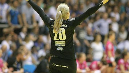 "Zidul" din Bănie. A scos in-extremis două mingi în ultimele secunde și a declanșat nebunia la Craiova: "Nu am cuvinte. A fost extraordinar!"