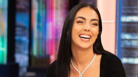 Cum se menține în formă iubita lui Cristiano Ronaldo. Georgina Rodriguez și-a uimit fanii cu antrenamentele din sala de sport | GALERIE FOTO