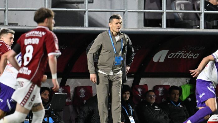 Ce nu s-a văzut la TV! Costel Gâlcă a făcut o criză de nervi fără precedent împotriva fotbaliştilor lui Şucu în Rapid - FC Argeş