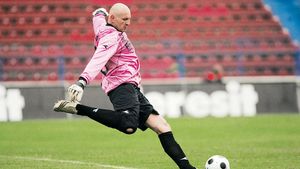 "E o situație conjuncturală că arbitrăm titlul"