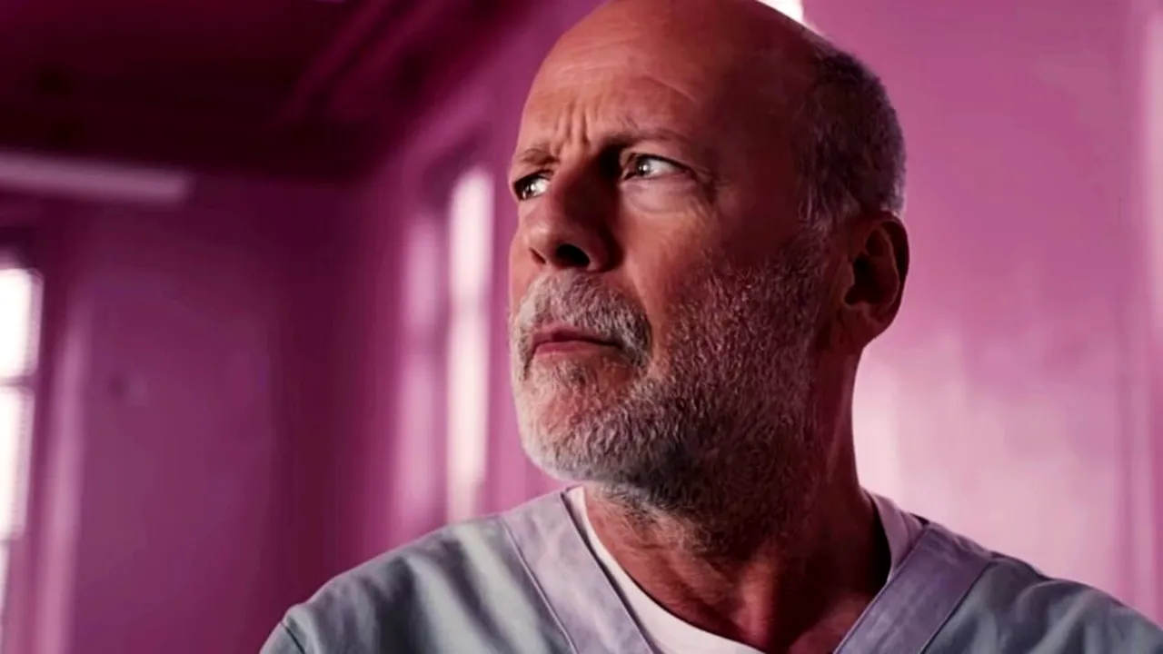 Ce este afazia, boala care i-a încheiat prematur cariera de actor lui Bruce Willis! Care sunt simptomele și de ce nu mai poate profesa celebrul star al seriei „Greu de ucis”
