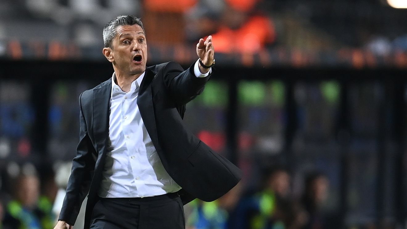 Prinții saudiți nu au limite! Vor să facă o nebunie pentru a-l convinge pe Răzvan Lucescu să o preia pe „Real Madrid” a Asiei şi i-au pregătit un salariu de multe milioane de euro