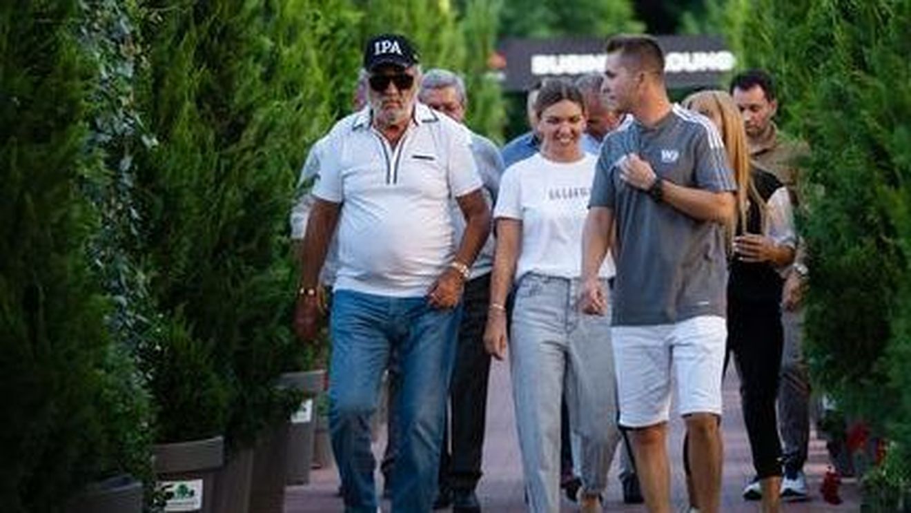 Simona Halep, apariție spectaculoasă alături de Ion Țiriac la turneul WTA de la Cluj! Sportiva a petrecut momente de neprețuit alături de mentorul ei | GALERIE FOTO