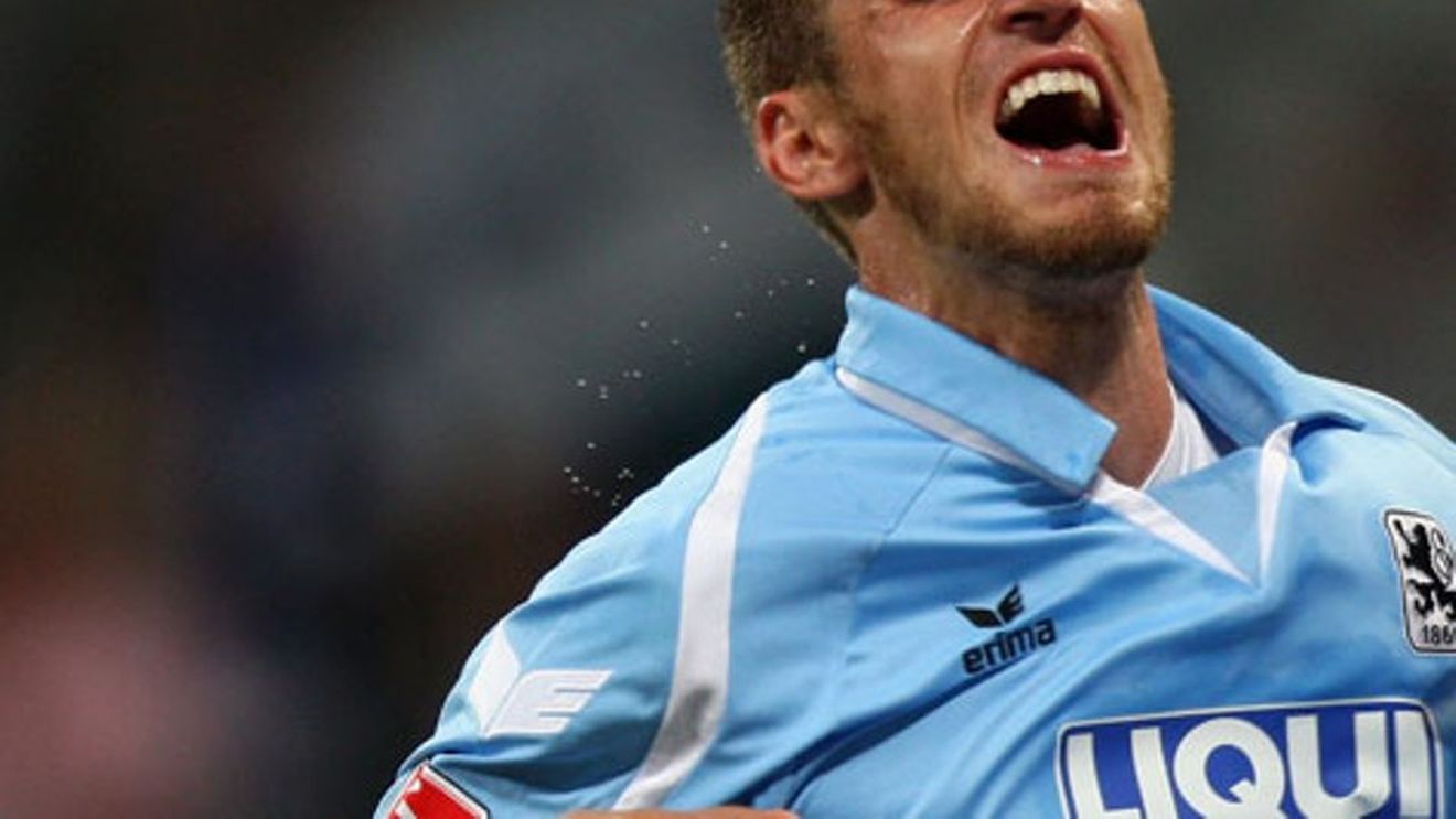 Lovin, "călit" de fanii Stelei!** "Am fost criticat, dar mă descurc, nu-i nicio problemă"