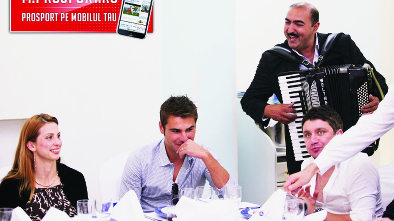 Petrecere-surpriză!** Mutu a fost îndopat cu pastramă de urs