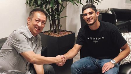 OFICIAL | Super-lovitură, la reducere! Au pus mână pe unul dintre puștii minune de la PSG pentru "doar" 40 de milioane de euro