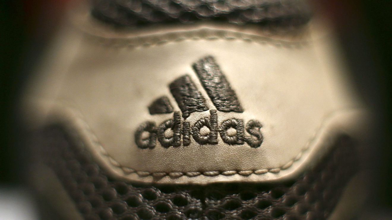 Lovitură primită direct în moalele capului de atletism. Colosul Adidas reacționează în urma scandalurilor de dopaj care s-au abătut peste IAAF