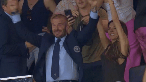 David Beckham și soția lui, Victoria, cum nu au mai fost văzuți până acum! Emoționați până la lacrimi după ce Inter Miami a câștigat primul trofeu din istorie | VIDEO