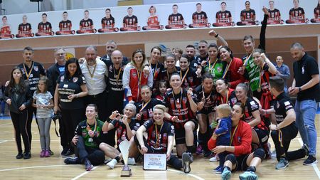 Gloria Bistrița a obținut prima medalie din istoria clubului la handbal! Măgura Cisnădie și Corona Brașov au prins cupele europene