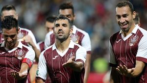 Aproape SF! Umilit timp de 60 de minute, CFR-ul lui Dan Petrescu a revenit de la 4-0 la 4-3 cu ACS Poli, dar n-a izbutit minunea. Barajul defensiv al "Bursucului" a fost dărâmat