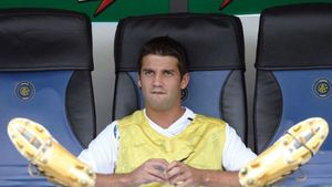 Chivu, chemat la Ceahlăul! 