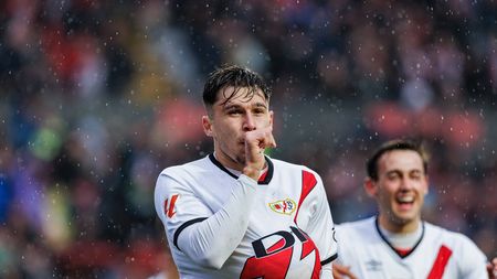 Lista cluburilor de Champions League care vor transferul lui Andrei Rațiu! E asalt din Bundesliga și Premier League, iar Barcelona îl poate pierde