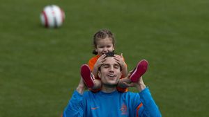 După vestea asta, City începe iar să spere că-l va lua pe Van Persie!** Wenger l-a adus pe Podolski, dar negociază cu încă un super-atacant