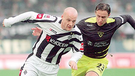 „Piți, ai ceva cu mine?"