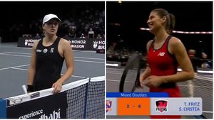 Sorana Cîrstea a învins-o pe Iga Swiatek! Românca a făcut spectacol în fața liderului WTA, în prima zi la World Tennis League. FOTO