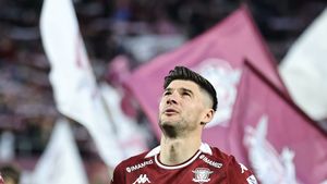 Scenografie emoționantă la meciul de retragere al lui Cristi Săpunaru! Ce mesaj au afișat fanii lui Rapid