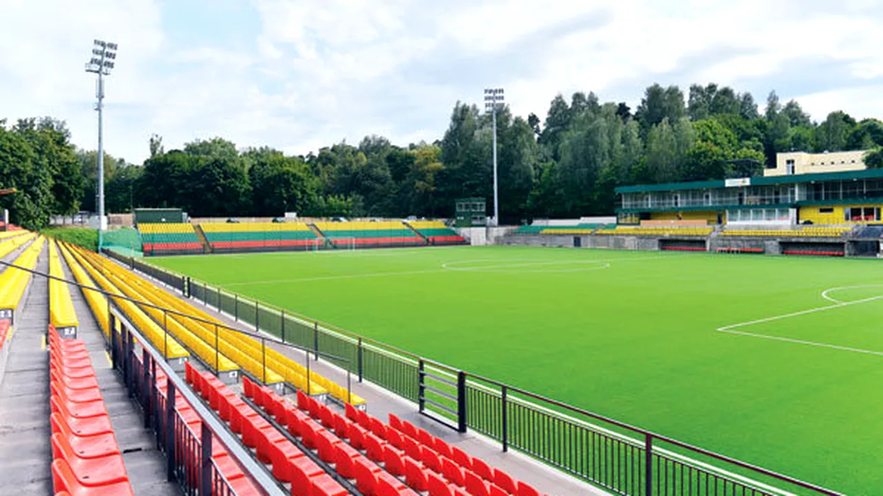 Gazonul e perfect! Pentru că e sintetic! Stadionul va fi însă aproape gol la Ekranas - Steaua!** Câte bilete se vânduseră până ieri