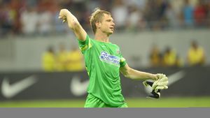 Arlauskis pleacă în Premier League: englezii anunță că portarul Stelei a bătut palma și va juca în Anglia. Cu cine s-a înțeles