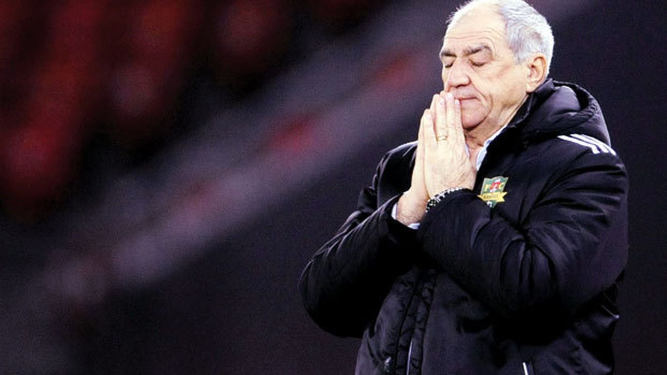 Primul șoc din 2012 în Liga 1: Porumboiu l-a dat afară pe Hizo!** Andone, favorit să preia pe FC Vaslui