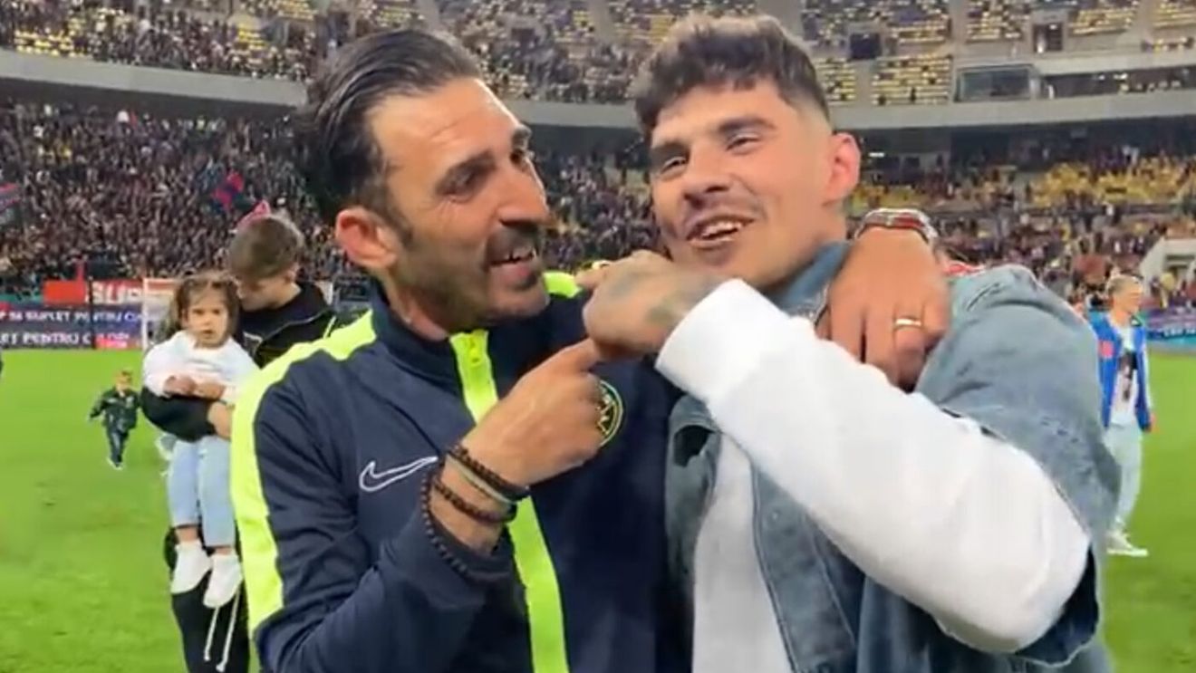 Moment de tandrețe între Elias Charalambous și Florinel Coman, după ce FCSB a devenit campioană! Gestul antrenorului față de vedeta lui Gigi Becali. VIDEO