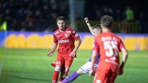 Înlocuitorul lui Rrahmani, făcut praf după UTA Arad - Rapid 2-2: „Nu poți să te duci cu el să iei trei puncte! Oricine, dar nu el!”. Reacția dură a unui fost șef din Giulești
