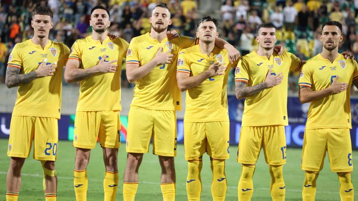 Un fotbalist din naționala României de acum s-a pozat în urmă cu 15 ani cu Mircea Lucescu. Cine este puștiul care a ajuns să joace în echipa lui Il Luce